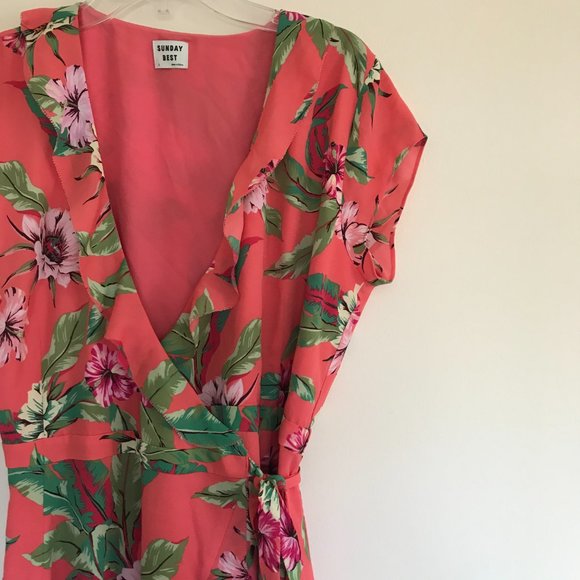 Aritzia SUNDAY BEST Savoy Wrap Dress 2 NWT - Picture 5 of 10